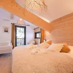 Chalet Avec Piscine La Plagne-Tarentaise