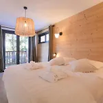 Avec Piscine Chalet
