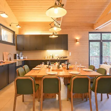 Chalet Avec Piscine *