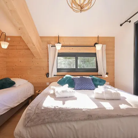 Chalet Avec Piscine *