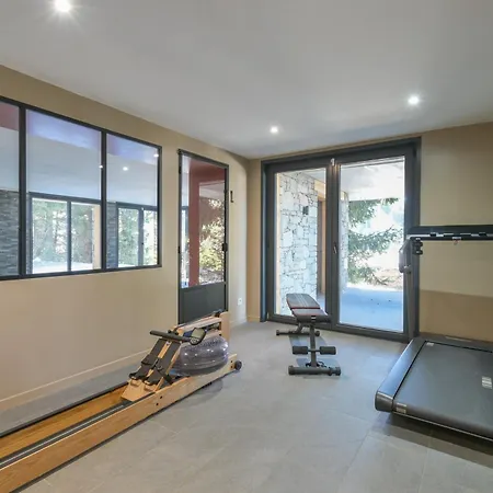 Avec Piscine Chalet