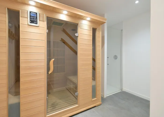 Chalet Avec Piscine *